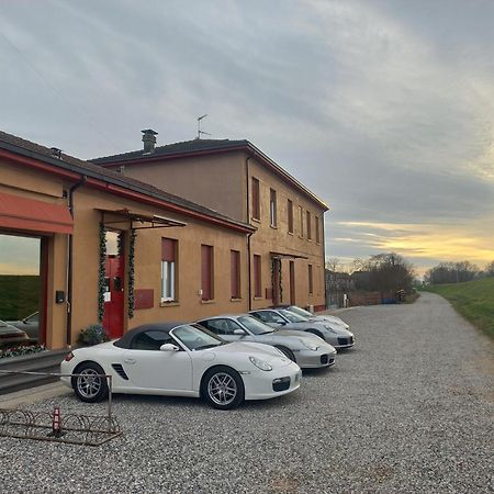 Le Maginot Relais Bed & Breakfast Castelvetro Piacentino Екстериор снимка